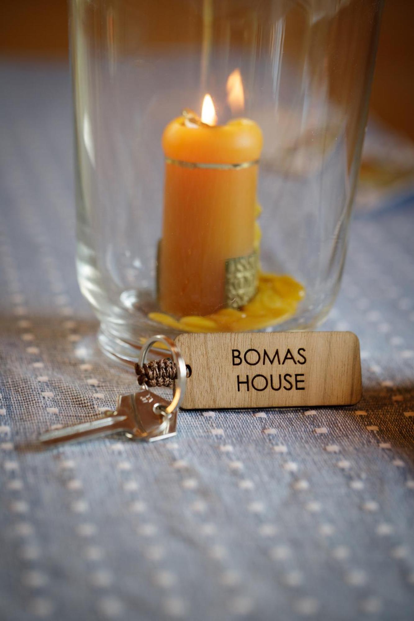 Bomas House *